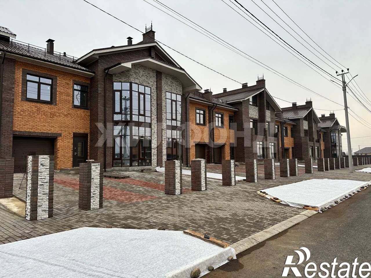 Купить дачу, дом, коттедж за 15 000 000 рублей на Кремлевская ул., д.10
