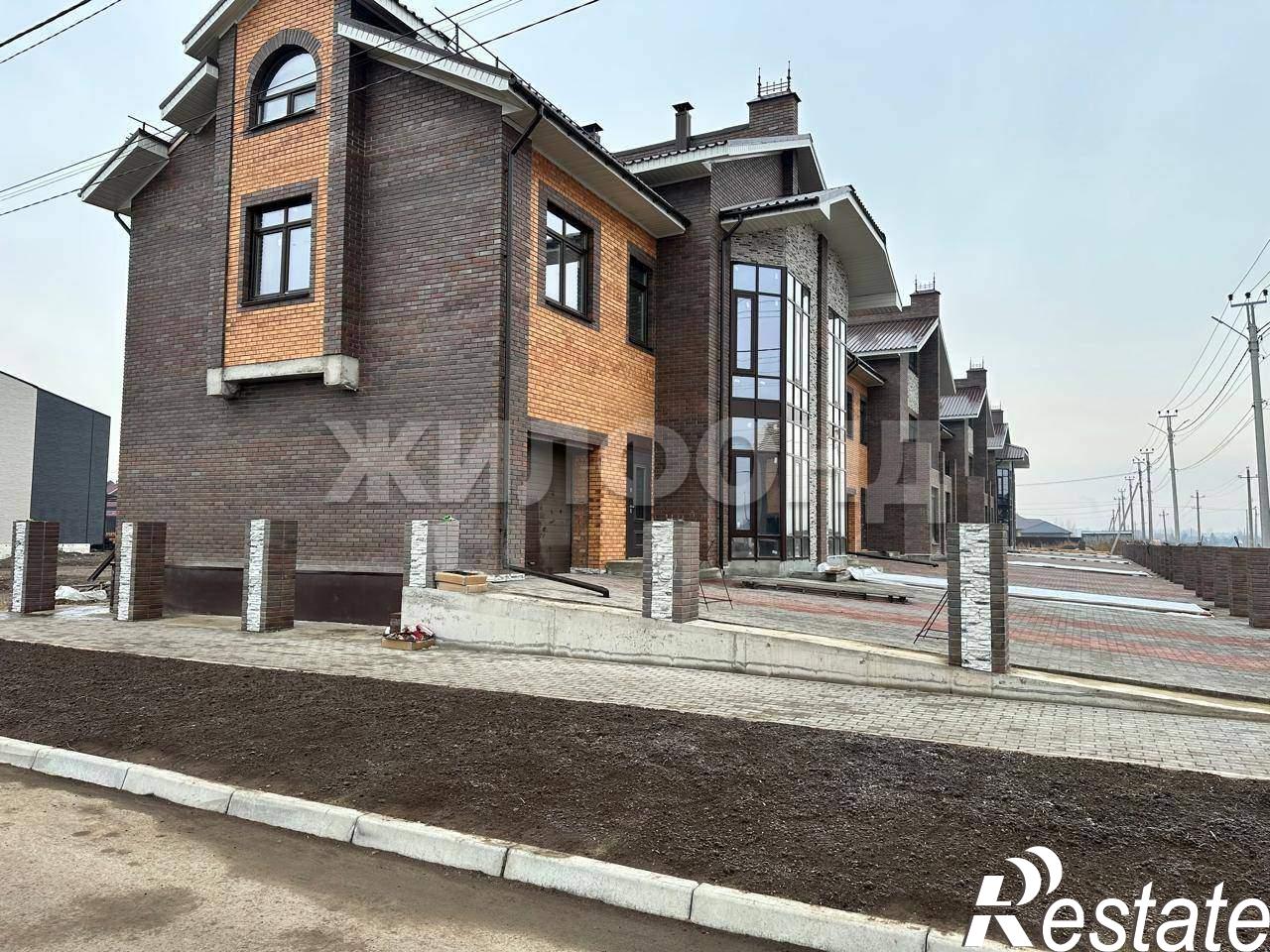 Купить дачу, дом, коттедж за 15 000 000 рублей на Кремлевская ул., д.10