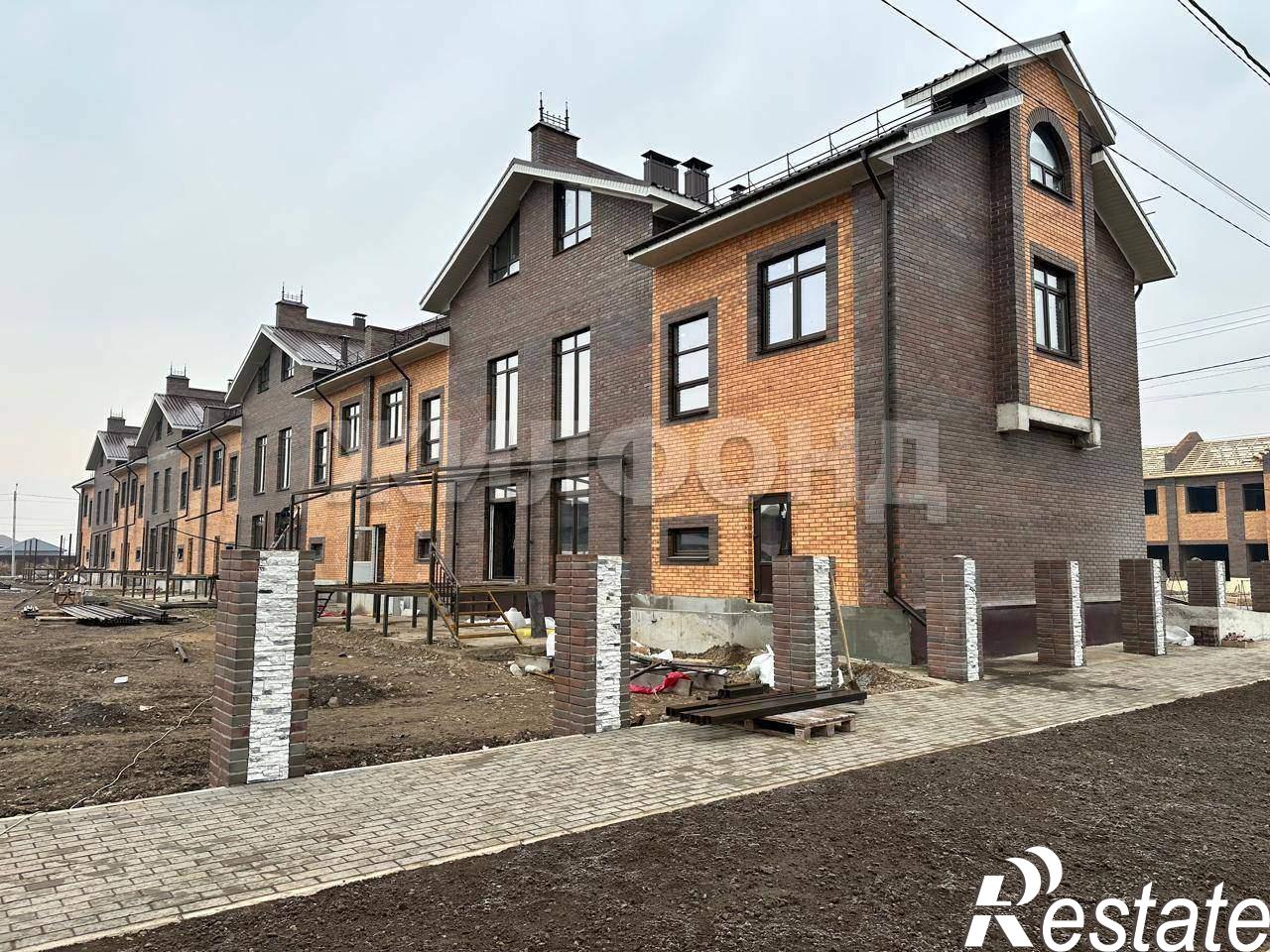 Купить дачу, дом, коттедж за 15 000 000 рублей на Кремлевская ул., д.10