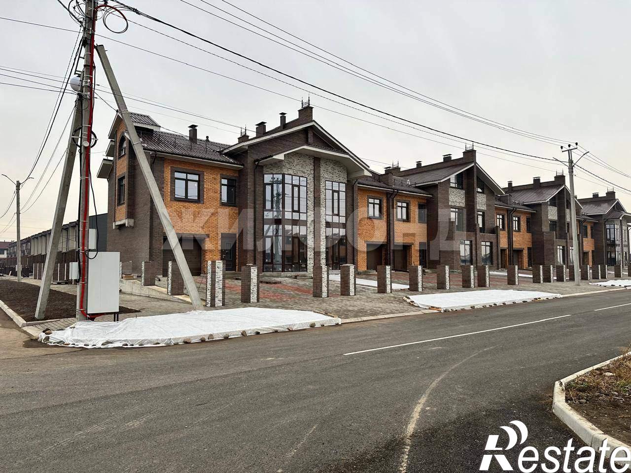 Купить дачу, дом, коттедж за 15 000 000 рублей на Кремлевская ул., д.10