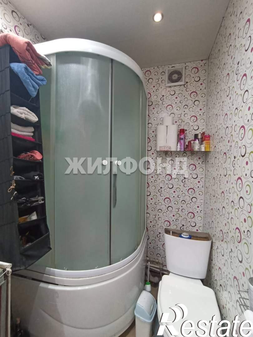 Купить дачу, дом, коттедж за 3 900 000 рублей на Тихая ул.