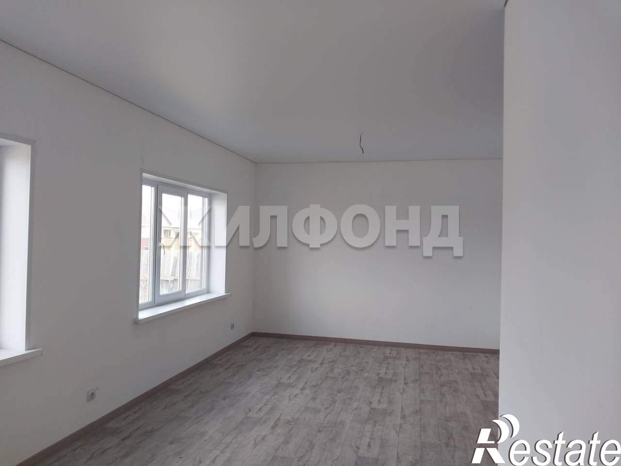 Купить дачу, дом, коттедж за 5 300 000 рублей на Тепличная ул.