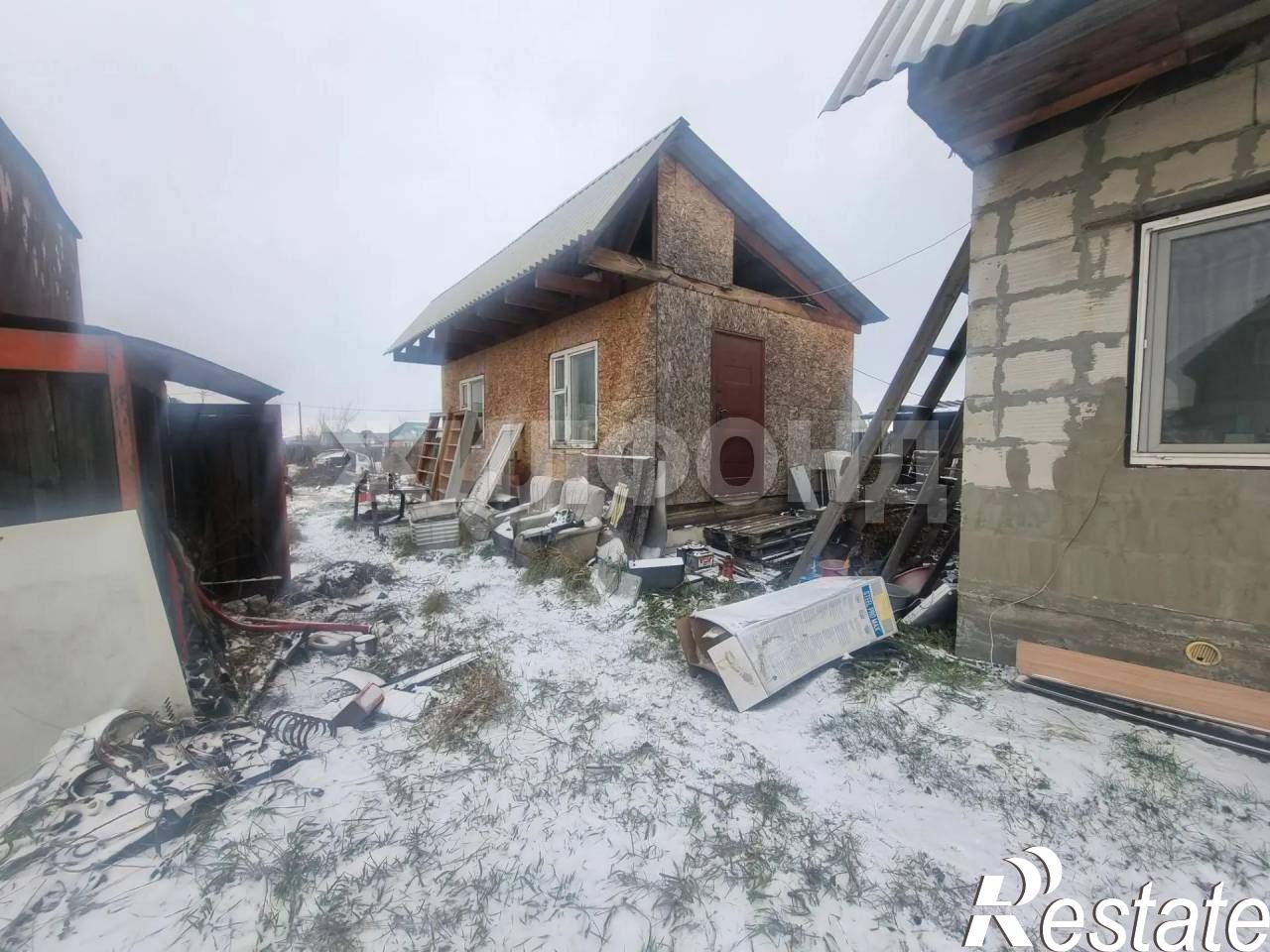 Купить дачу, дом, коттедж за 4 300 000 рублей на Крылова ул.