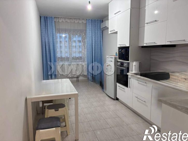 3-комн квартира Дружбы Народов проспект, д.43А